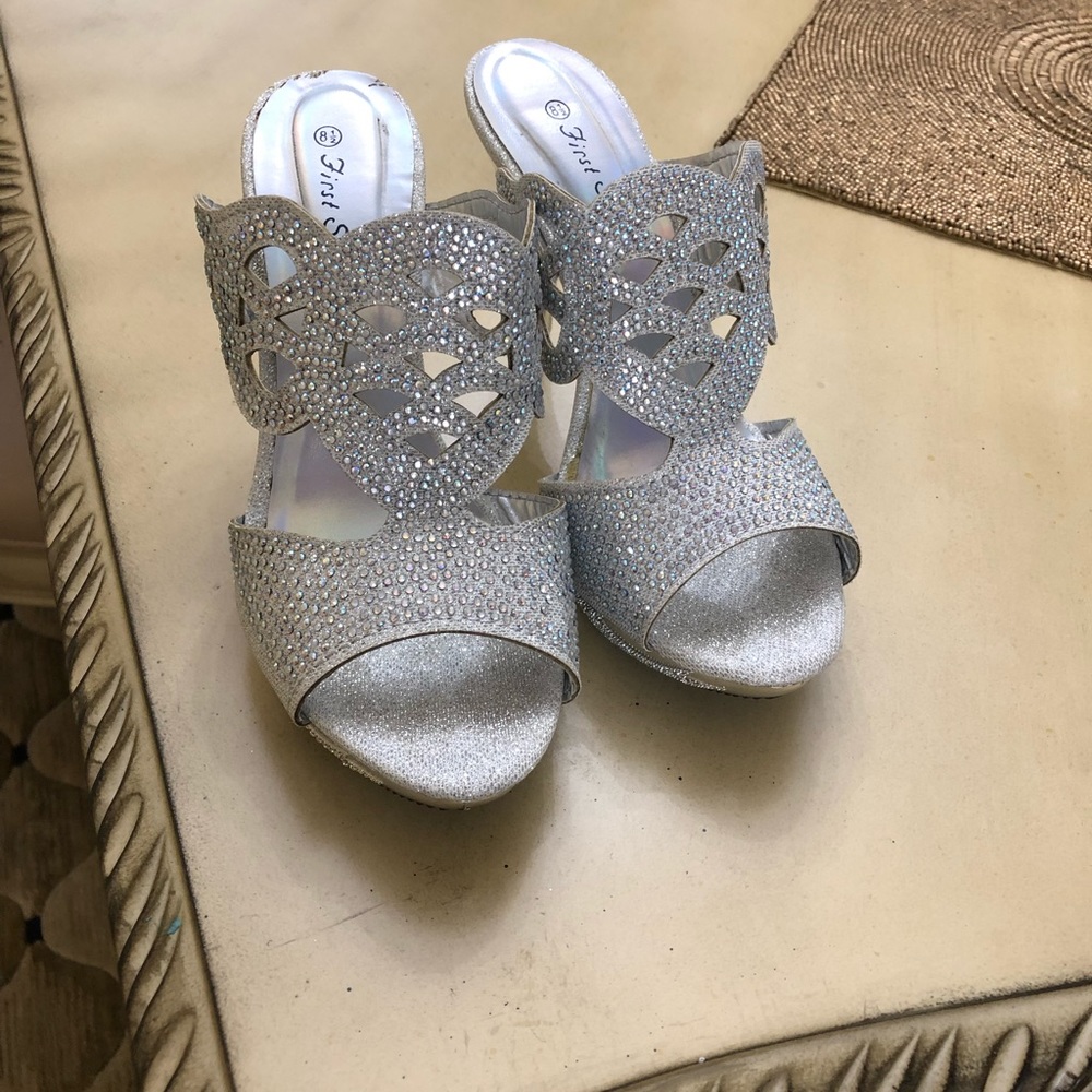 Women’s silver First Sight Sandals, size 8.5